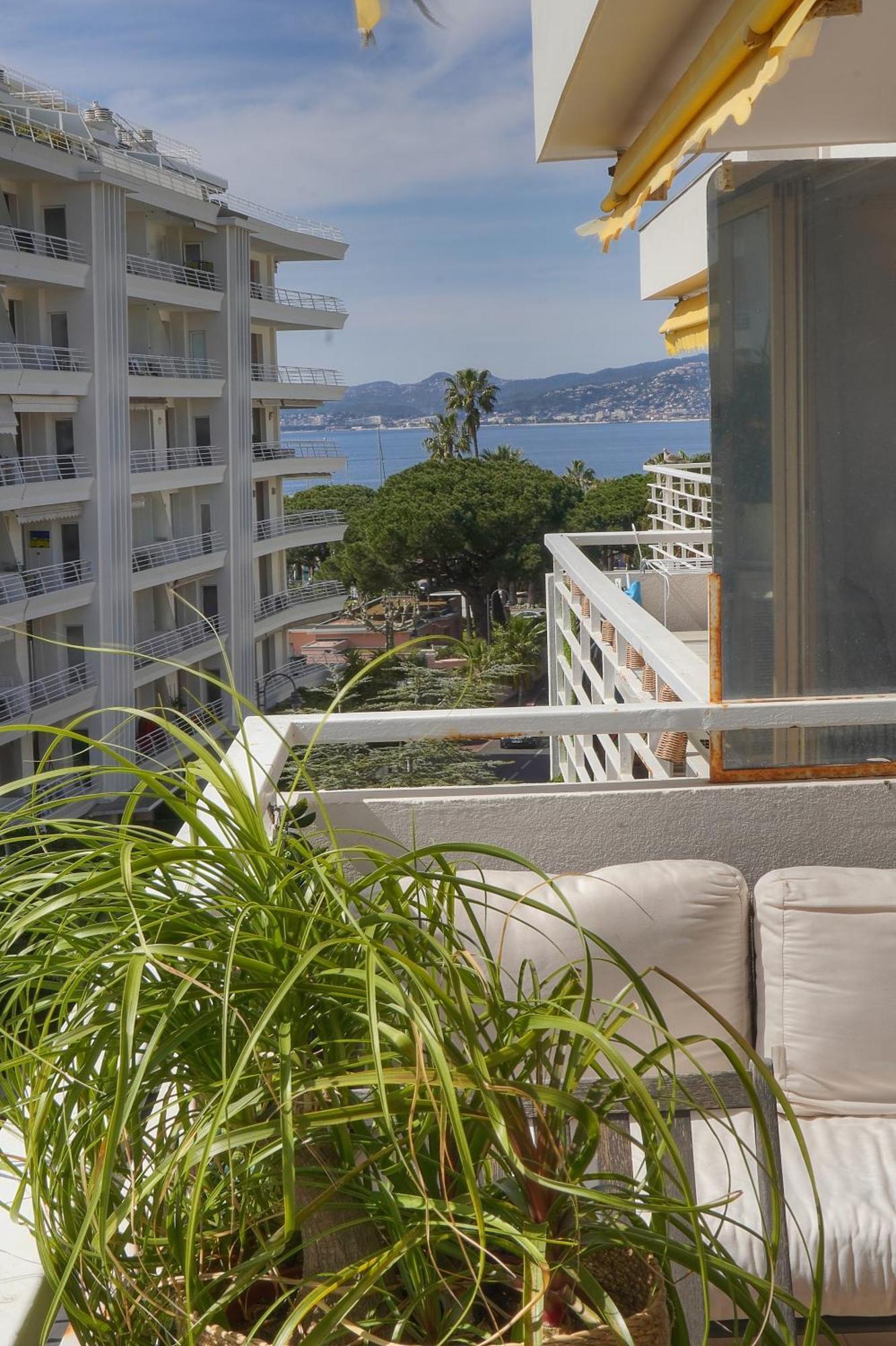 Frgk "Etoile Du Sud Terrasse Vue Mer Palm Beach" Cannes Eksteriør billede